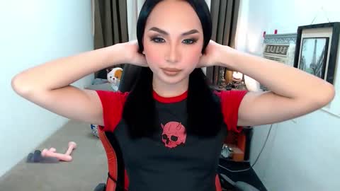 its me Sabel online show from 10/19/25, 02:12