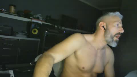 Chico que rico Caliente online show from 01/23/25, 05:24