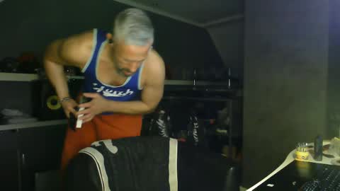 Chico que rico Caliente online show from 03/05/25, 11:38