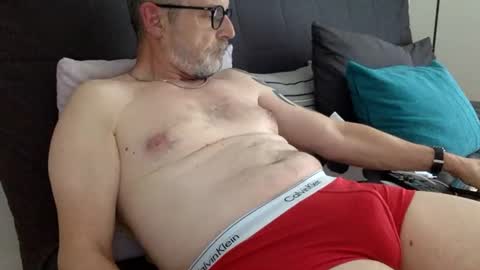 Snapshot of ruk_ri913mn chatting on 01/23/25, 11:37 Jimi online show from 01/23/25, 11:37