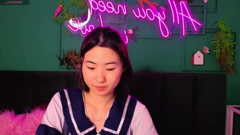 Snapshot of runi_asian chatting on 05/28/26, 01:14 Runi online show from 05/28/26, 01:14