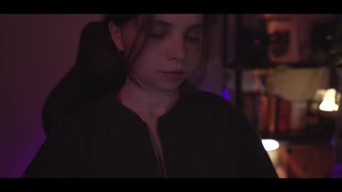 Elena online show from 03/03/25, 10:20