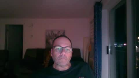 Snapshot of rushse886410 chatting on 06/07/26, 04:27 rushse886410 online show from 06/07/26, 04:27