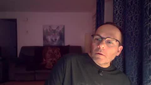 Snapshot of rushse886410 chatting on 06/09/26, 02:23 rushse886410 online show from 06/09/26, 02:23