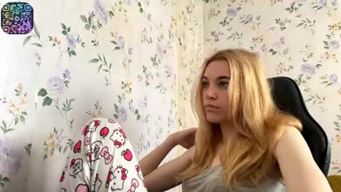 Lisa and Vlad online show from 06/12/26, 09:19