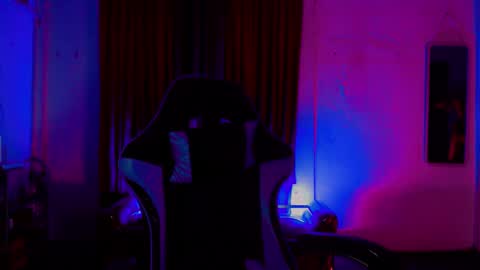 Snapshot of russ_skyxx chatting on 02/08/25, 12:28 russ_skyxx online show from 02/08/25, 12:28