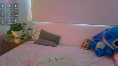 Snapshot of russcurley chatting on 07/13/26, 09:17 Lorenn online show from 07/13/26, 09:17