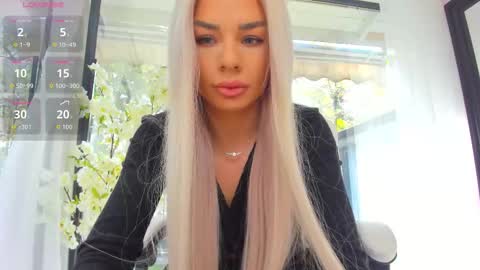 Snapshot of russian_ava chatting on 10/11/25, 07:40 Ava online show from 10/11/25, 07:40