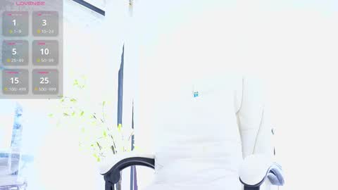 Snapshot of russian_ava chatting on 02/20/26, 08:05 Ava online show from 02/20/26, 08:05