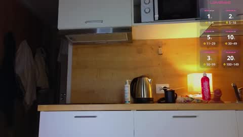 Mary online show from 03/07/25, 02:25