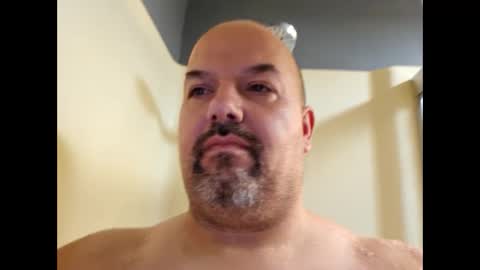 Snapshot of russr30001 chatting on 12/19/24, 10:02 russr30001 online show from 12/19/24, 10:02