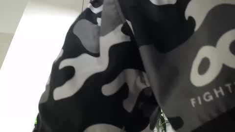 MillionDollarGuy online show from 12/05/25, 04:03