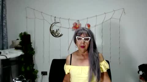 ruth_blue21 online show from 12/26/24, 09:37