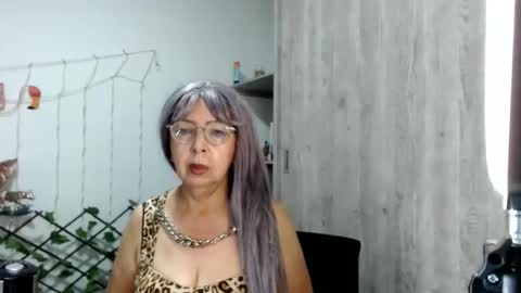 ruth_blue21 online show from 03/09/25, 08:52