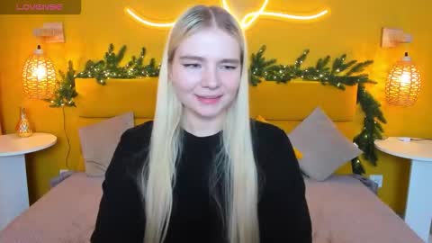 ruthbryant online show from 11/30/25, 01:53