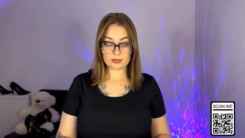 Nika online show from 10/28/25, 07:38