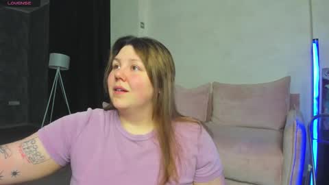 Snapshot of rutholiver chatting on 02/01/26, 09:19 Ruth GMT2 Mon 10 AM - 4 PM Tue 10 AM - 4 PM Thu 3-9 AM Fri 10 AM - 4 PM Sun 10 AM - 4 PM. online show from 02/01/26, 09:19