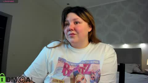 Snapshot of rutholiver chatting on 04/17/26, 09:23 Ruth GMT2 Mon 10 AM - 4 PM Tue 10 AM - 4 PM Thu 3-9 AM Fri 10 AM - 4 PM Sun 10 AM - 4 PM. online show from 04/17/26, 09:23