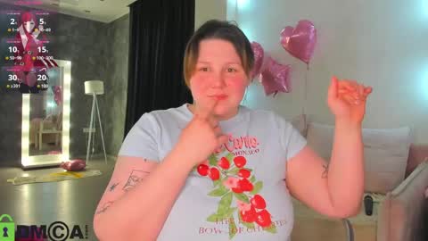 Snapshot of rutholiver chatting on 05/15/26, 01:18 Ruth GMT2 Mon 10 AM - 4 PM Tue 10 AM - 4 PM Thu 3-9 AM Fri 10 AM - 4 PM Sun 10 AM - 4 PM. online show from 05/15/26, 01:18