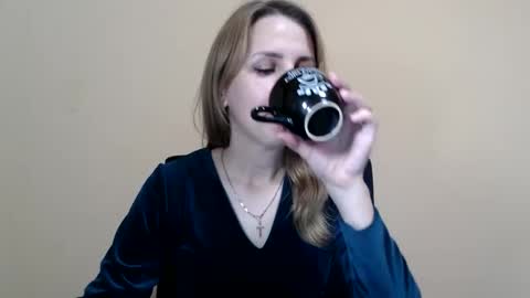 Snapshot of ruthpark chatting on 10/12/25, 10:25 Ruth online show from 10/12/25, 10:25