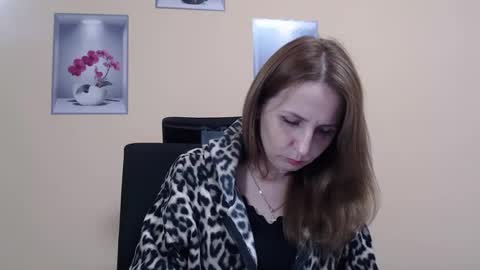 Snapshot of ruthpark chatting on 11/10/25, 10:47 Ruth online show from 11/10/25, 10:47