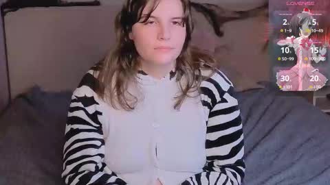 Snapshot of ruyjin_choi chatting on 10/27/25, 10:30 Ruyjin online show from 10/27/25, 10:30