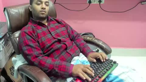 rwb17 online show from 11/16/25, 01:17