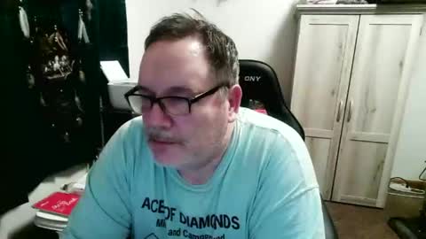 Snapshot of rwzar_1965 chatting on 04/12/26, 03:44 rwzar_1965 online show from 04/12/26, 03:44