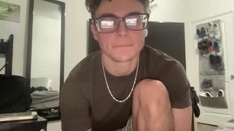 Snapshot of ryan287747 chatting on 11/26/25, 07:31 ryan online show from 11/26/25, 07:31