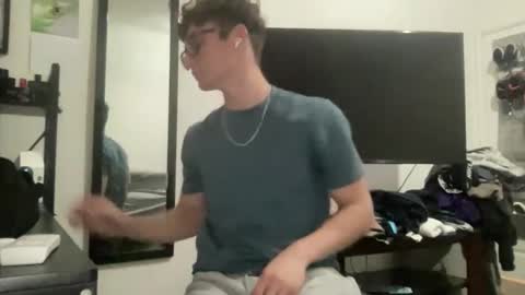 Snapshot of ryan287747 chatting on 11/29/25, 01:19 ryan online show from 11/29/25, 01:19