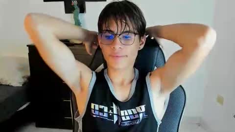 Snapshot of ryan_bronw chatting on 05/23/26, 05:12 Nathan online show from 05/23/26, 05:12