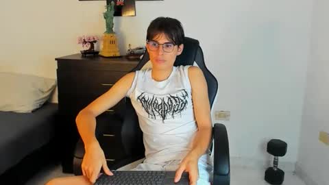 Snapshot of ryan_bronw chatting on 05/28/26, 05:16 Nathan online show from 05/28/26, 05:16