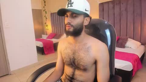 ryan_jackson_ online show from 11/14/25, 04:33