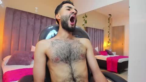 ryan_jackson_ online show from 11/29/25, 05:32