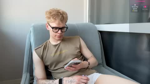 Snapshot of ryan_jeh chatting on 05/18/26, 02:01 Kevin online show from 05/18/26, 02:01