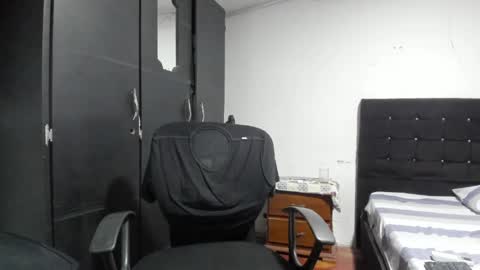 ryan_xc1 online show from 06/10/26, 02:56