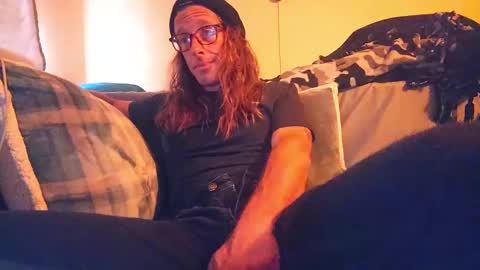 Snapshot of ryanfc85 chatting on 09/24/25, 05:49 RFC666 online show from 09/24/25, 05:49