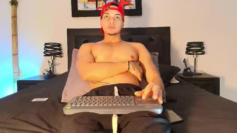 Snapshot of ryangreys01 chatting on 10/30/25, 03:08 Ryan online show from 10/30/25, 03:08