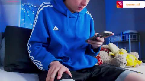 Ryannhill  online show from 12/02/25, 09:58