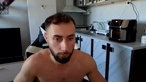 Snapshot of ryanstorm1 chatting on 11/01/25, 12:40 ryanstorm1 online show from 11/01/25, 12:40