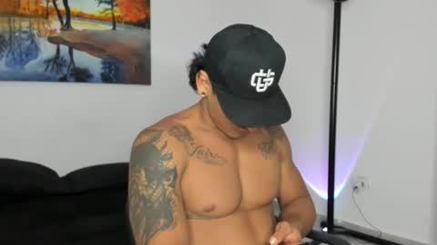 ryanwhite3 online show from 11/02/25, 07:49