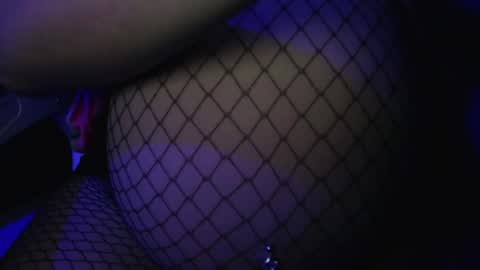 Snapshot of rynn_x chatting on 05/16/26, 05:48 SINGLE WIDOWED MOM online show from 05/16/26, 05:48