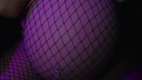 Snapshot of rynn_x chatting on 05/30/26, 07:16 SINGLE WIDOWED MOM online show from 05/30/26, 07:16