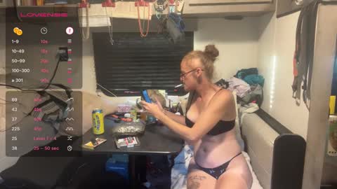 Snapshot of rytracey2024 chatting on 09/18/25, 10:01 RyTracey2024 online show from 09/18/25, 10:01