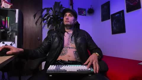 leopmonk help me reach 100 thumbs up online show from 11/14/25, 03:33