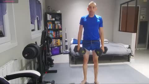 Snapshot of ryukukamifr chatting on 09/22/25, 08:05 Ryuk FR online show from 09/22/25, 08:05