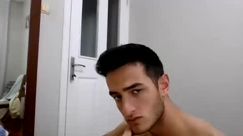 Snapshot of s2ici chatting on 10/13/25, 05:29 s2ici online show from 10/13/25, 05:29