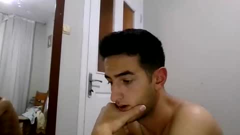 Snapshot of s2ici chatting on 10/19/25, 07:47 s2ici online show from 10/19/25, 07:47