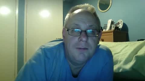 Snapshot of s536sny18 chatting on 01/05/25, 08:10 s536sny18 online show from 01/05/25, 08:10