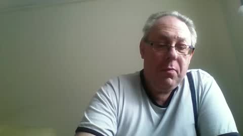 Snapshot of s536sny18 chatting on 02/02/25, 02:56 s536sny18 online show from 02/02/25, 02:56